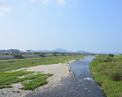 本橋から見る佐波川